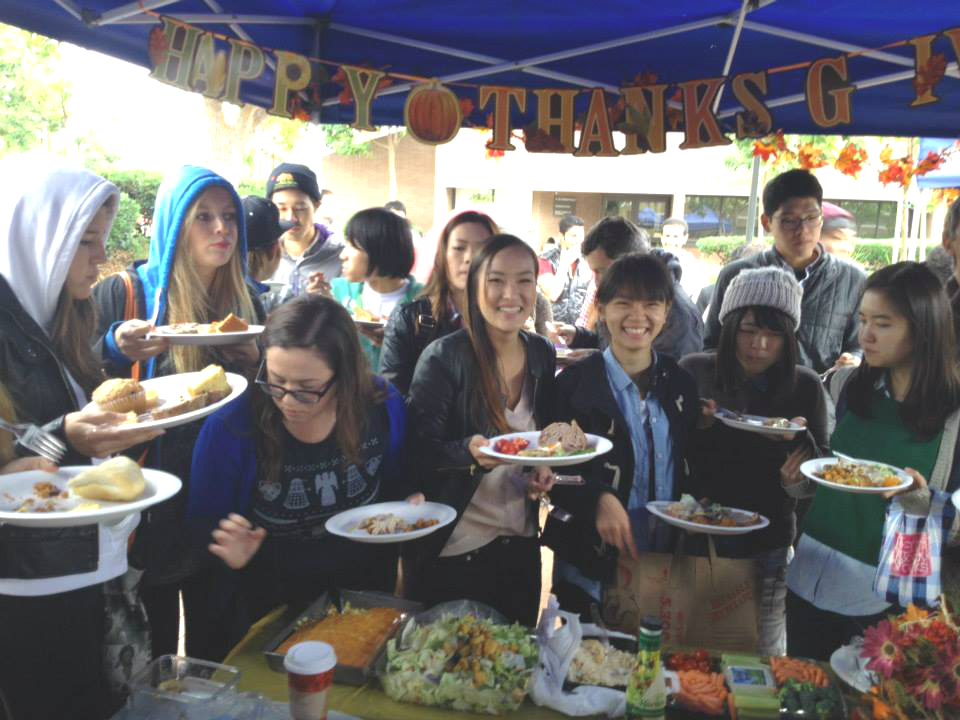 Thanksgiving Day na Kaplan Irvine - CalifÃ³rnia